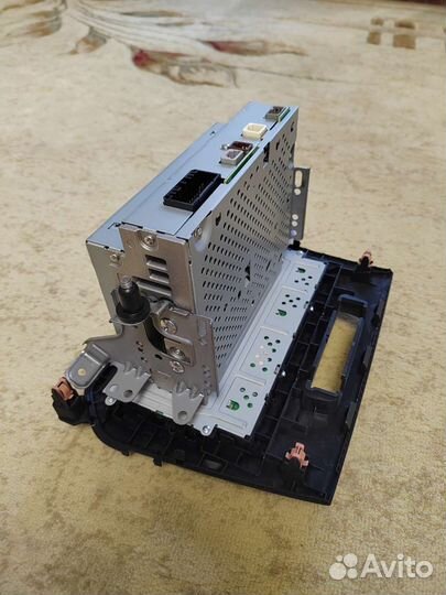 Штатная магнитола на Suzuki Vitara 2017 года