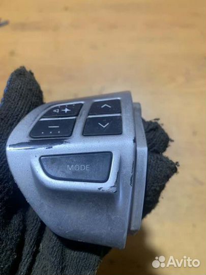 Кнопки на руль левые Mitsubishi Lancer 10 1.8 4B10