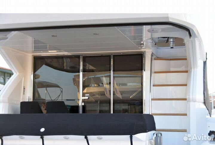 Моторная яхта Sunseeker Manhattan 52 (207)