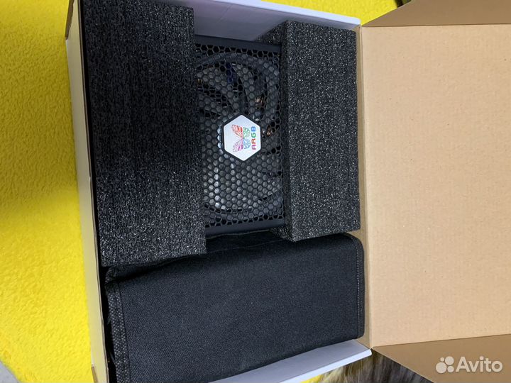 Продам блок питания superflower leadex 3 gold argb