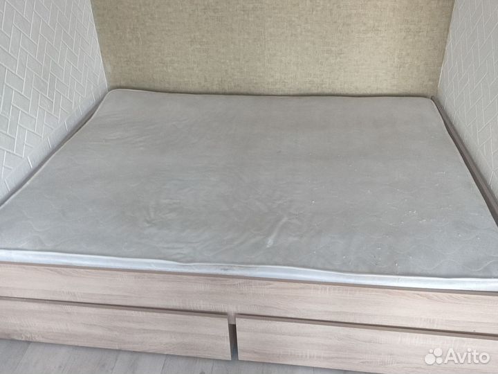 Матрас 160х200 бу