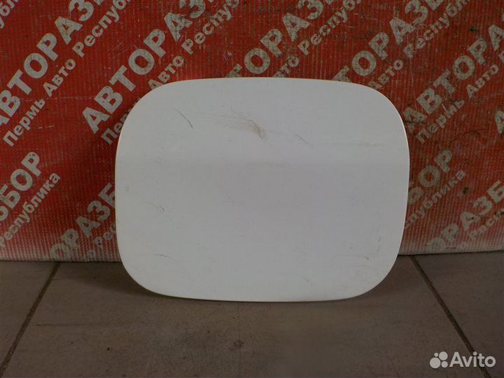 Лючок бензобака Toyota Corolla ADE150 1zrfe