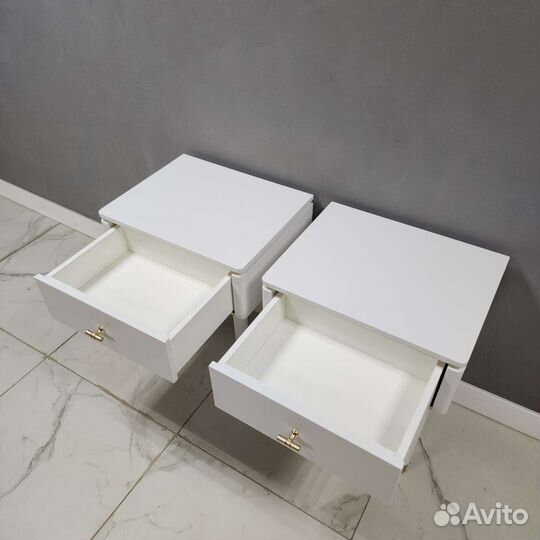 Тумба прикроватная