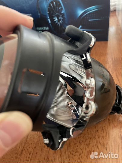 Линзы на Toyota Avensis 250