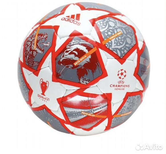 Футбольный мяч