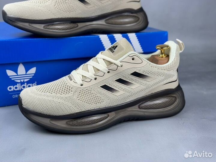 Мужские бежевые кроссовки Adidas Zoom