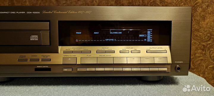 CD проигрыватель Yamaha CDX 10000