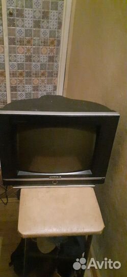 Продам телевизор б/у с приставкой