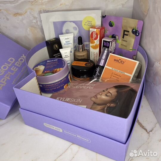 Набор косметики (бьюти-бокс)