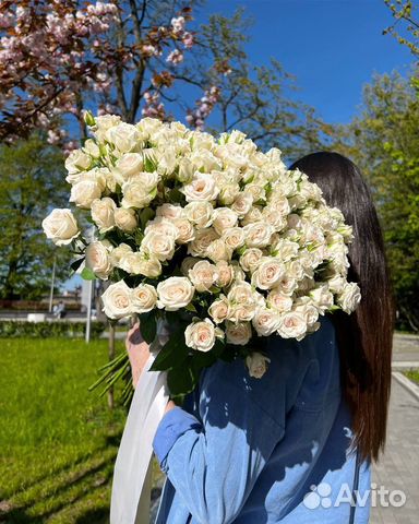 Букет из кустовых роз