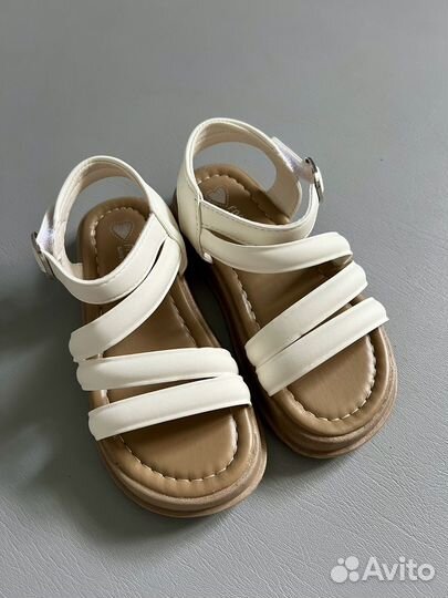 Сандалики для девочки