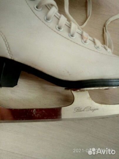 Коньки фигурные