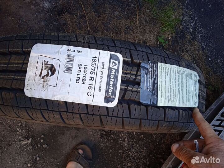 Продам резину (6 шт) 