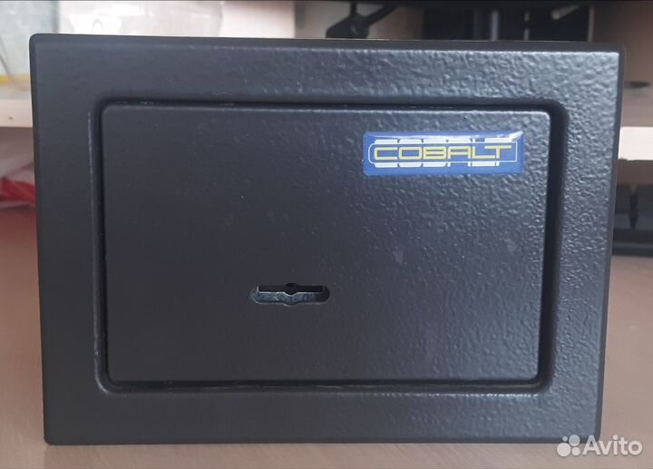 Сейф мебельный Cobalt RUS-14 (ключевой замок)