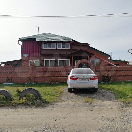 Коттедж 260 м² на участке 15 сот.