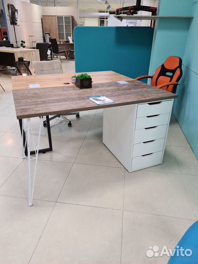 Стол компьютерный в стиле лофт