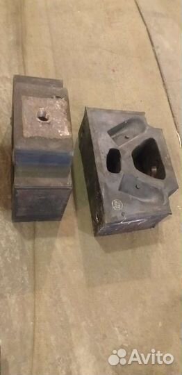 Подушка двигателя для д245
