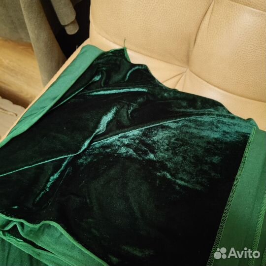 Тканей бархат эластичный зеленый