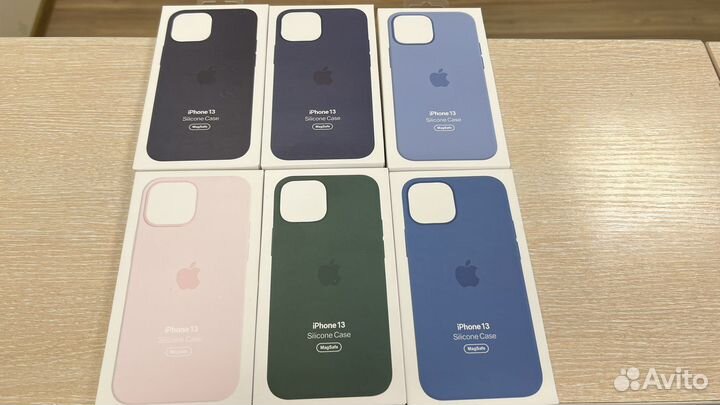 Чехол Apple Silicone Case MagSafe iPhone 13