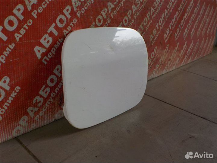 Лючок бензобака Toyota Corolla ADE150 1zrfe