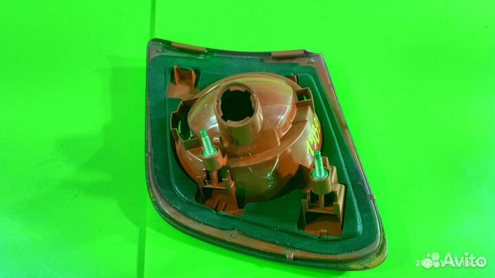 Фонарь внутренний левый для Mazda 3 2003-2009