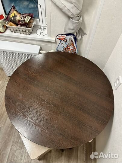 Кухонный стол