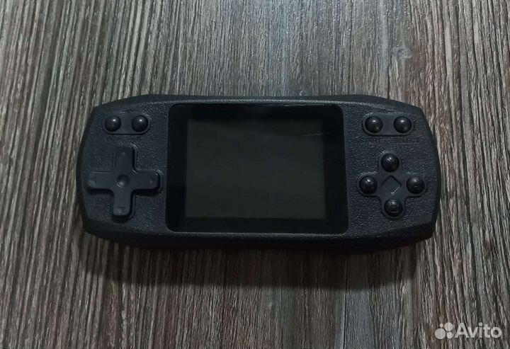 Портативная игровая консоль