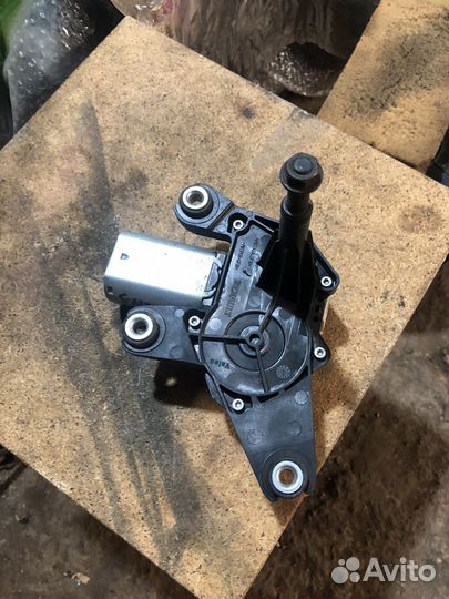 Моторчик заднего стекло очистителя 8200734582C