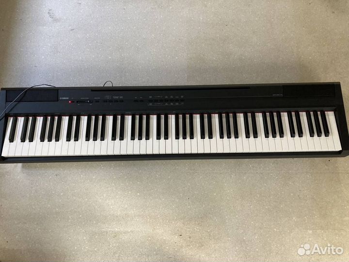 Электронное пианино Yamaha P-105