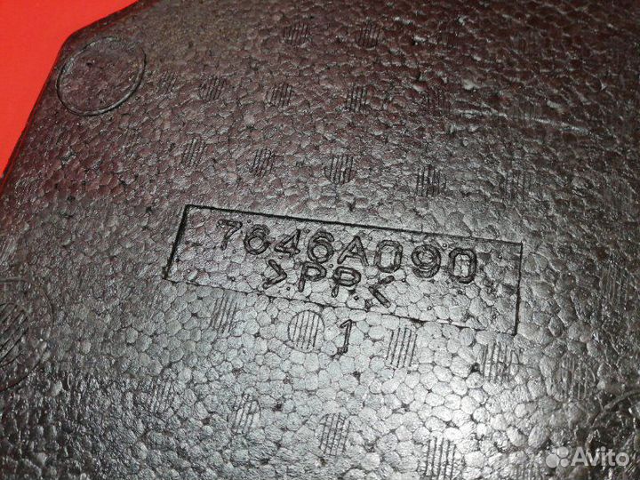 Ящик в багажник правый Mitsubishi Lancer CY2A 4A91