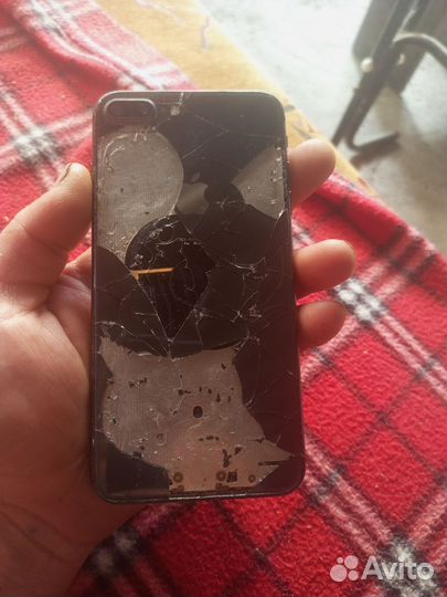iPhone 8 Plus, 64 ГБ