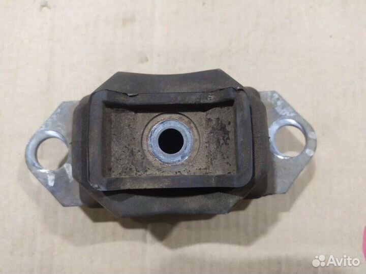 Подушка двигателя Nissan Almera G15 K4M 2013