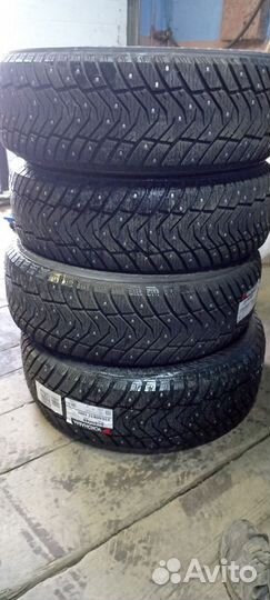 Yokohama Ice Guard IG65 235/60 R17 106T
