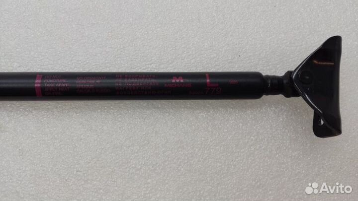 Амортизатор двери багажника левый Mitsubishi