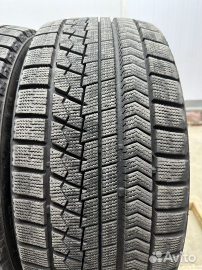 Bridgestone Blizzak VRX 255/40 R18 95Q