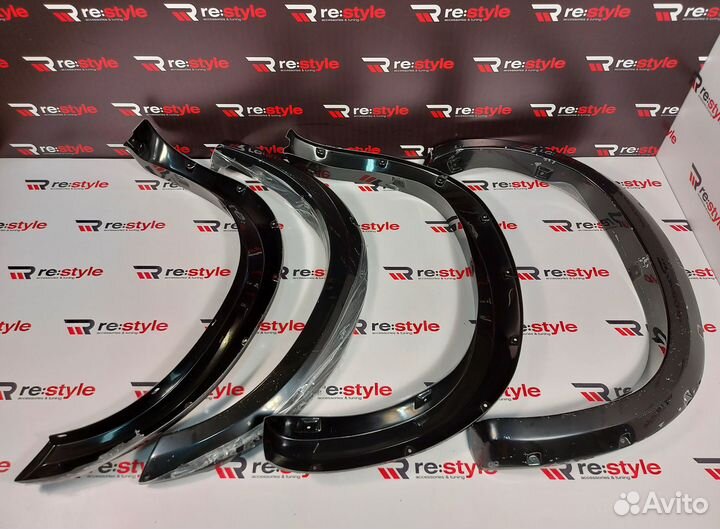 Фендера Toyota Tundra 2007-2013 U1207