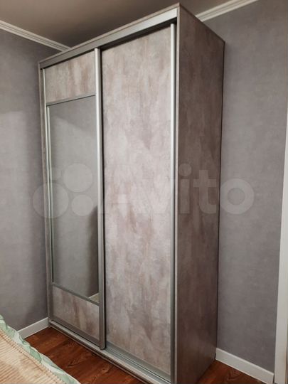 2-к. квартира, 57 м², 4/9 эт.