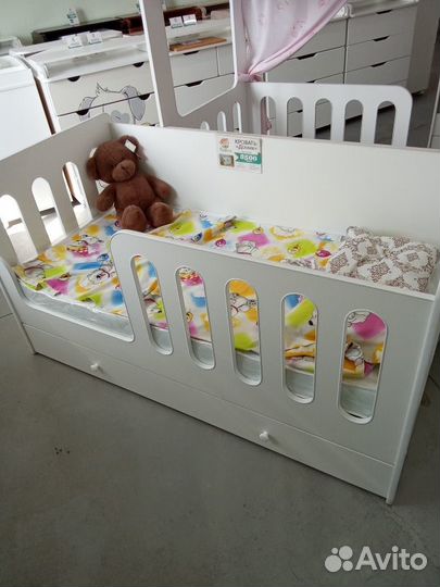 Кроватка детская домик без крыши 1600-800