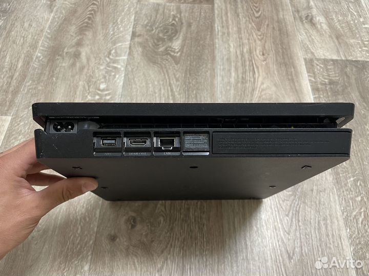 Sony playstation 4 Slim