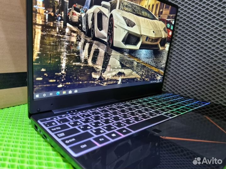 Ноутбук Новый intel i7/16Gb/SSD 512Gb FHD RGB