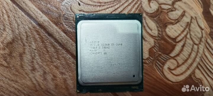 Процессоры Xeon E5-2640 / E5-2689