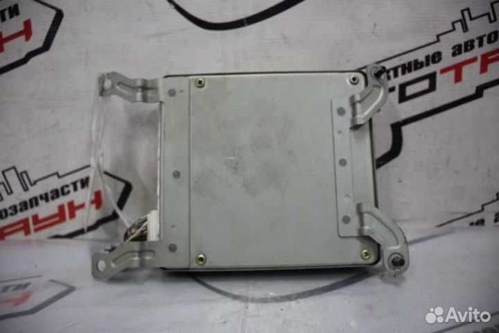 Блок EFI mazda L3-DE MPV LW3W E6T50775H L3E718881B