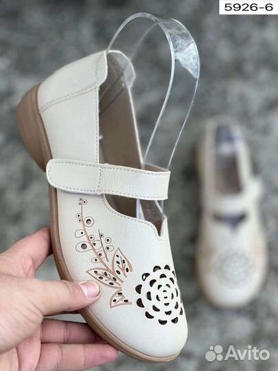 Босоножки женские