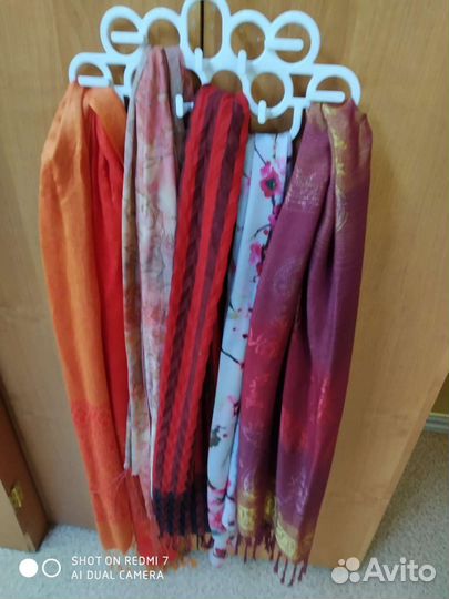 Шарфы и палантины