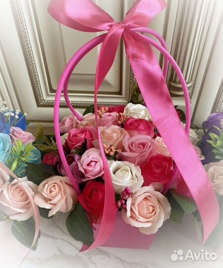 Мыльные розы в корзинах