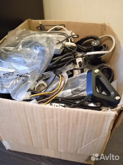 Кабели, шнуры для компьютера