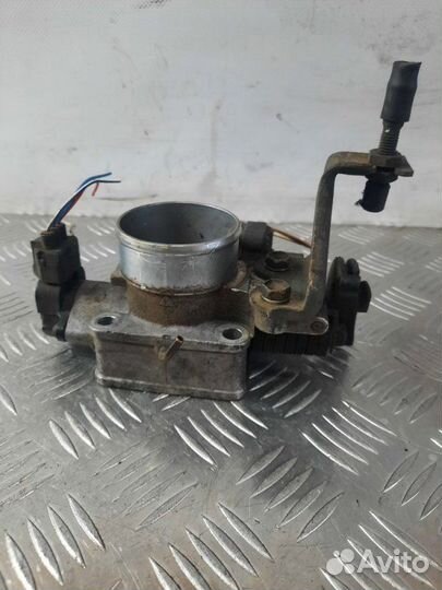 Дроссельная заслонка Toyota Avensis 1 1.8 7AFE