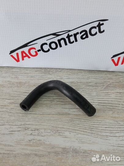 Патрубок вентиляции картерных газов Skoda Octavia