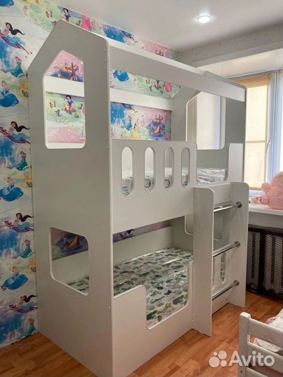 Кровать двухьярусная 160 на 80 (новая)