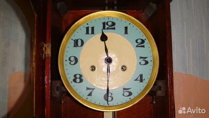 Часы настенные с боем германия Gustav Becker